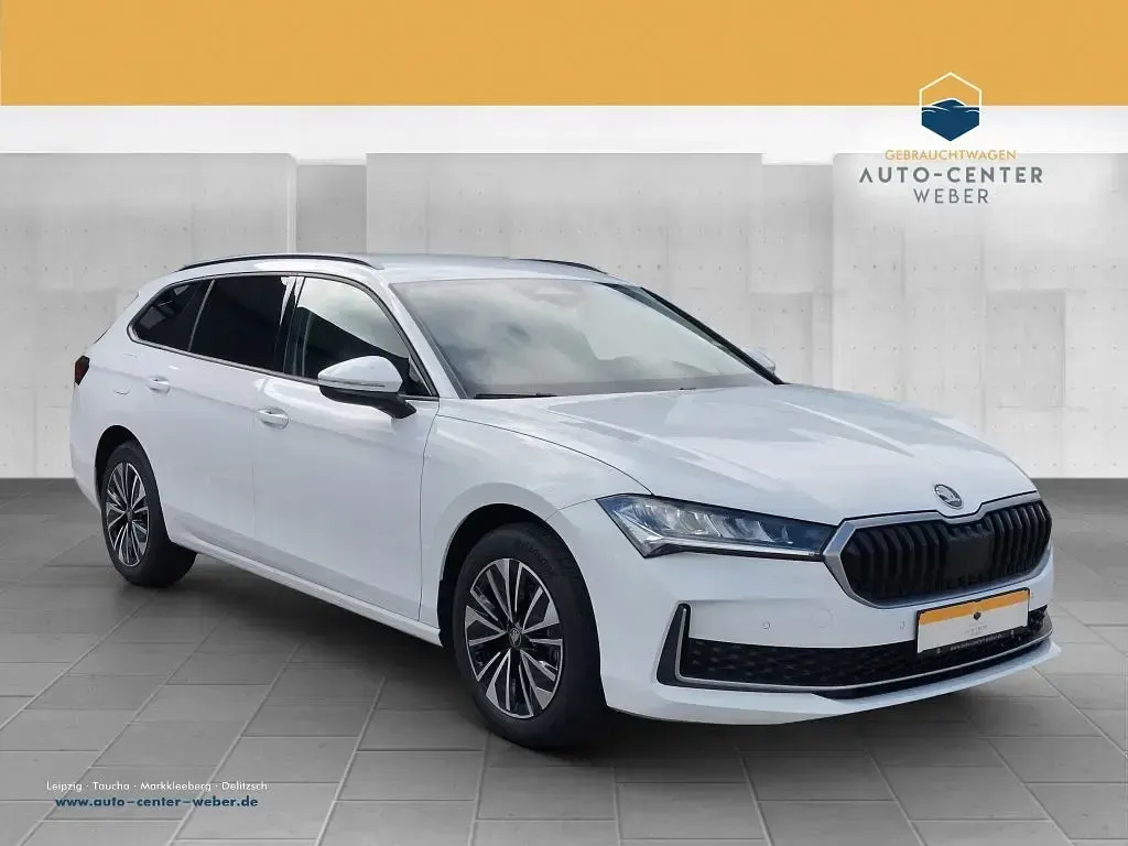 Gebraucht Skoda Superb Selection 150 PS (110 kW) 2025 Kombi