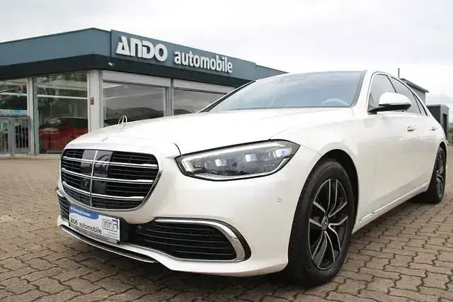 Gebraucht Mercedes S400 330 PS (242 kW) 2022 Diamantweiss (designolack) Limousine