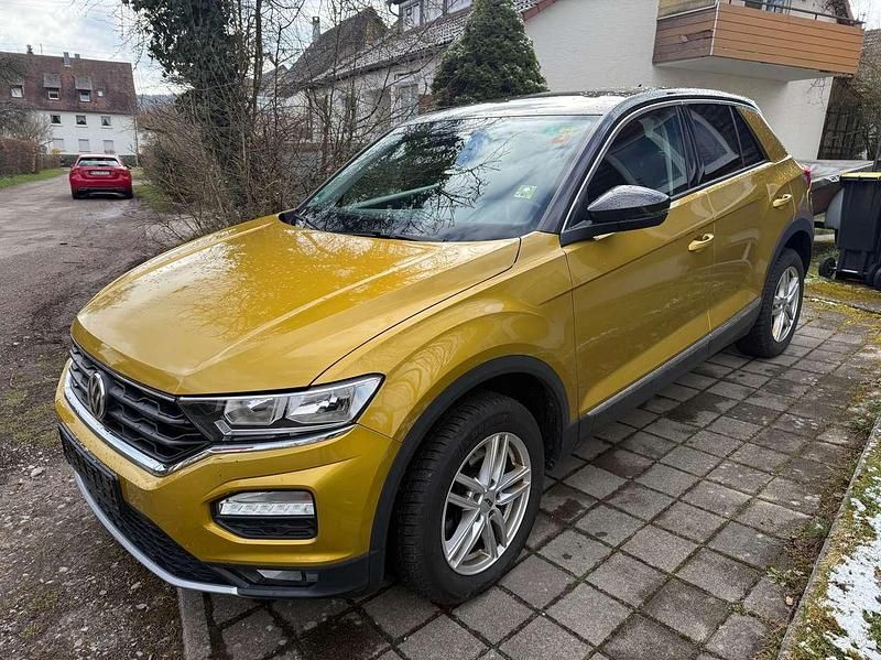 Gebraucht VW T-Roc Style 150 PS (110 kW) 2019 Kurkumagelb metallic SUV