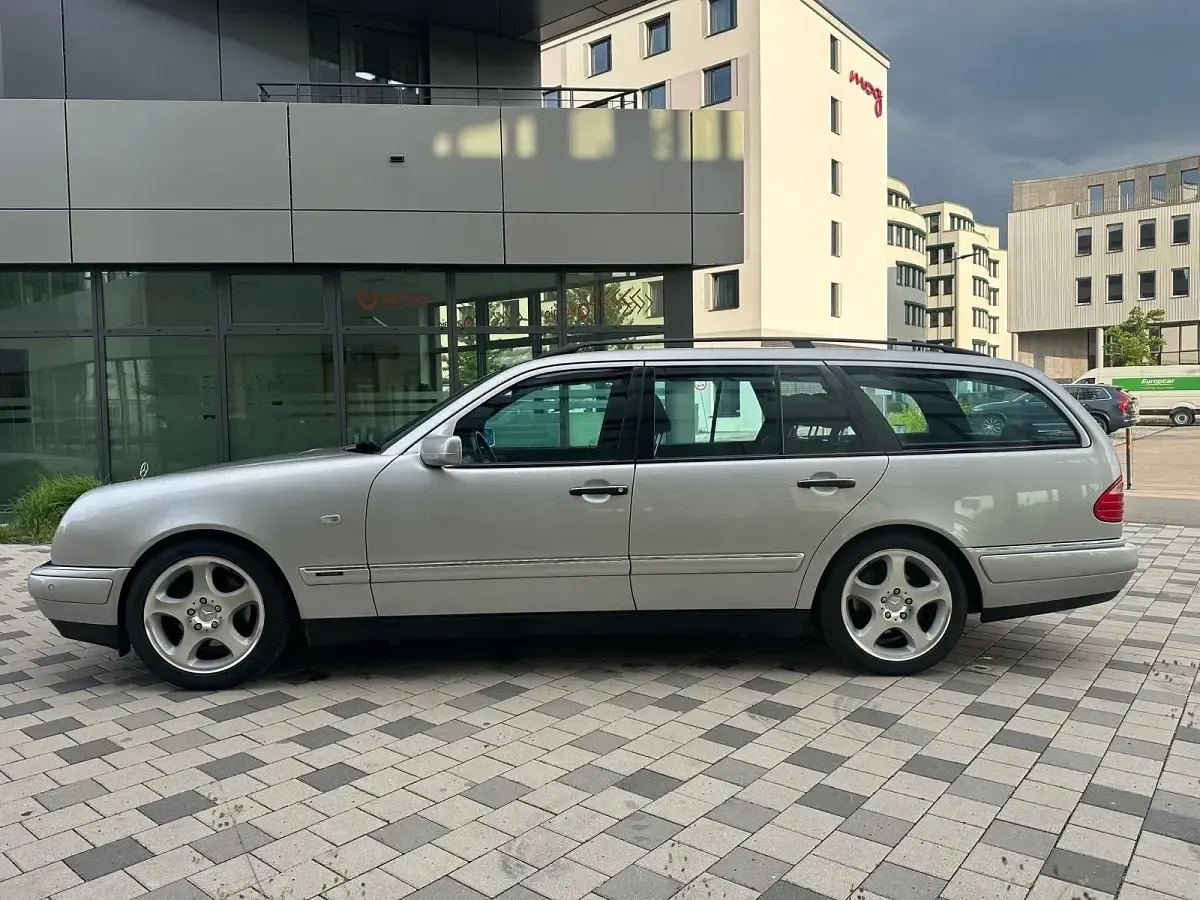 Gebraucht Mercedes 240 Avantgarde 170 PS (125 kW) 1997 Silber Kombi