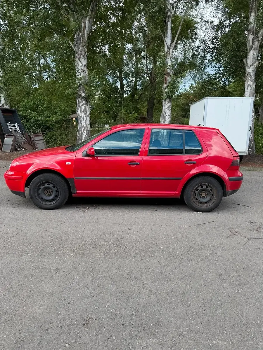 Gebraucht VW Golf IV 75 PS (55 kW) 2000 Rot Limousine