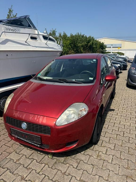 Rot Gebraucht 2006 Fiat Grande Punto Dynamic Kleinwagen | 1.399 € (Guter Preis) - Bild 1/4