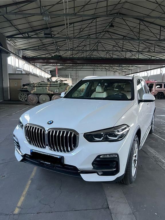 Weiß Gebraucht 2021 BMW X5 Sport Line SUV | 54.500 € (Guter Preis) - Bild 1/4