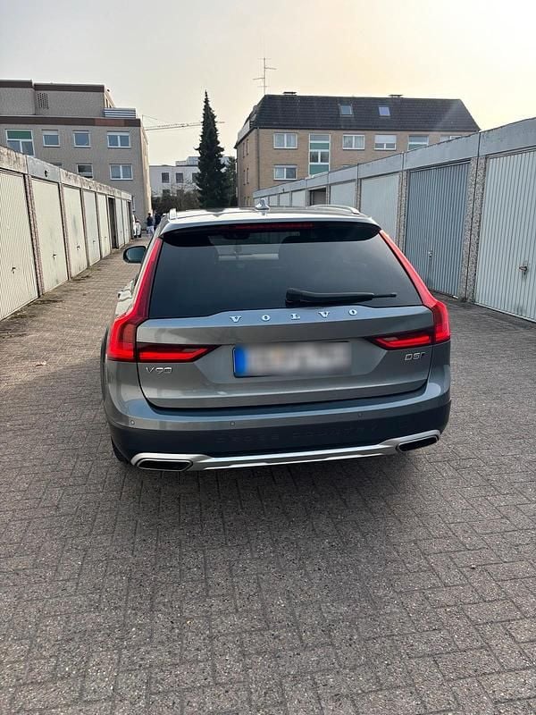 Gebraucht Volvo V90 CC Pro 235 PS (172 kW) 2018 Grau Kombi