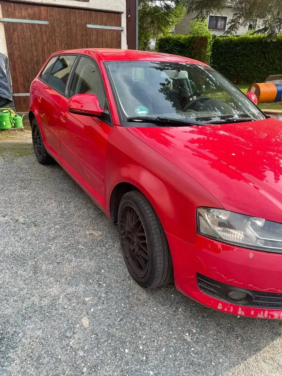 Gebraucht Audi A3 Attraction 125 PS (91 kW) 2009 Rot Kleinwagen