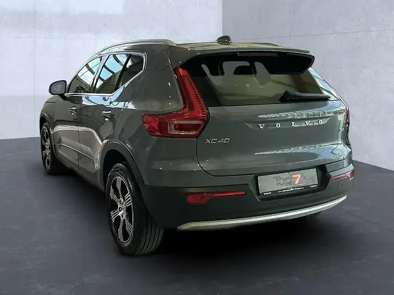 Gebraucht Volvo XC40 Inscription 197 PS (144 kW) 2022 Thunder grey / (metallic) SUV