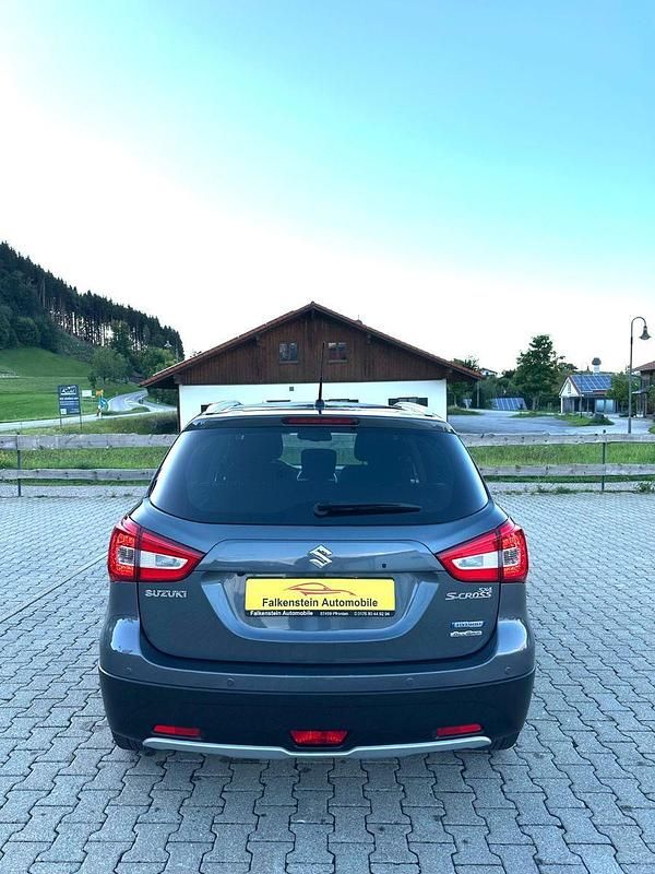 Gebraucht Suzuki SX4 S-Cross 129 PS (94 kW) 2020 Grau SUV