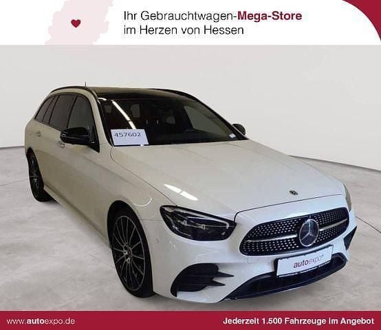 Designo diamantweiß bright metallic Gebraucht 2022 Mercedes E400 AMG line Kombi | 42.589 € (Fairer Preis) - Bild 1/4
