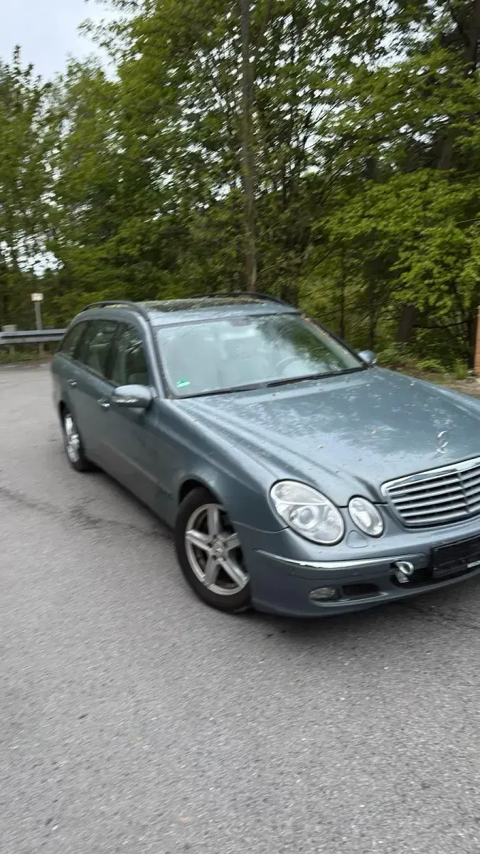 Gebraucht Mercedes E280 190 PS (139 kW) 2005 Silber Kombi