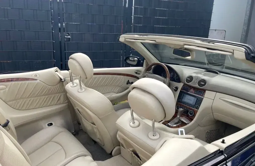 Gebraucht Mercedes CLK350 272 PS (200 kW) 2007 Blau Cabrio