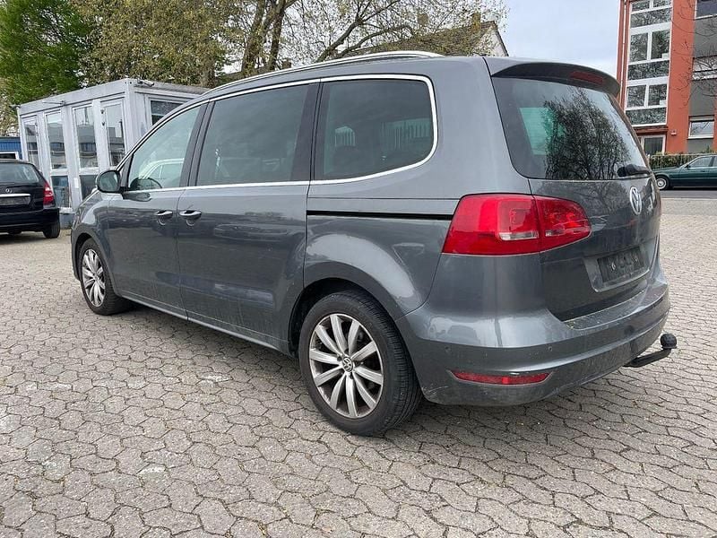 Gebraucht VW Sharan Highline 170 PS (125 kW) 2012 Indiumgrau Van / Kleinbus