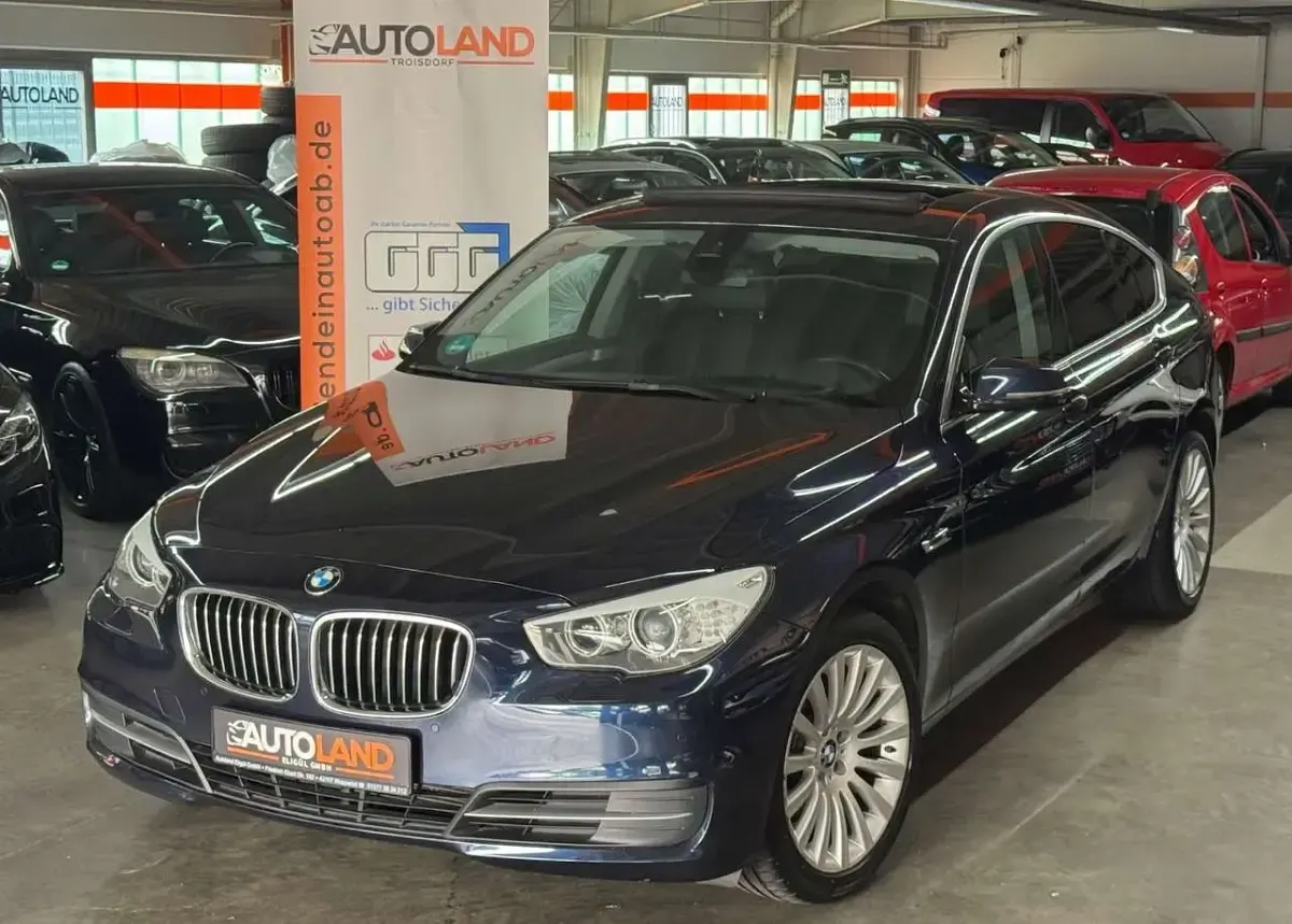 Gebraucht BMW 530 258 PS (189 kW) 2015 Imperialblau Limousine