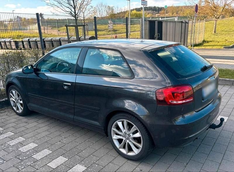 Second-hand Audi A3 105 CP (77 kW) 2011 Gri Hatchback