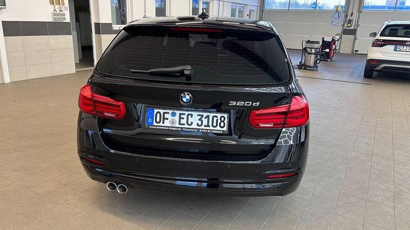 Gebraucht BMW 320 190 PS (139 kW) 2017 Schwarz Kombi