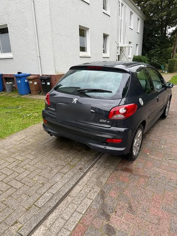 Gebraucht Peugeot 206+ 75 PS (55 kW) 2009 Schwarz Kleinwagen