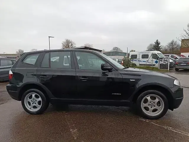 Używany BMW X3 Efficient Dynamics 177 KM (130 kW) 2010 Czarny SUV