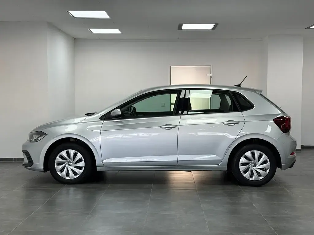 Gebraucht VW Polo Life 95 PS (69 kW) 2023 Silber Kleinwagen