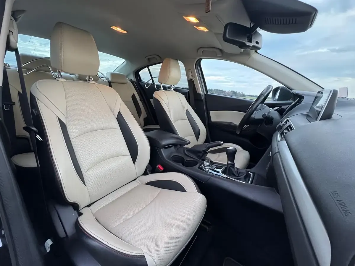 Gebraucht Mazda 3 180 PS (132 kW) 2014 Schwarz Limousine