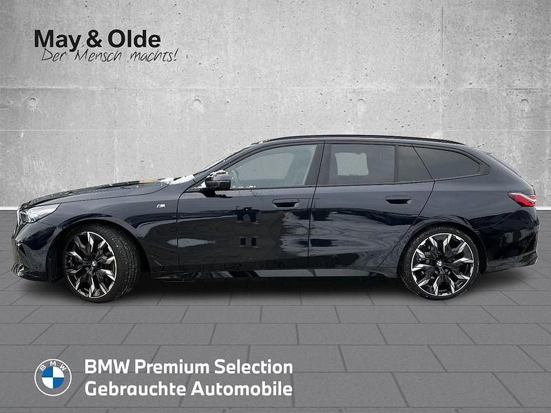 Gebraucht BMW 520 Performance 190 PS (139 kW) 2025 Schwarz Kombi