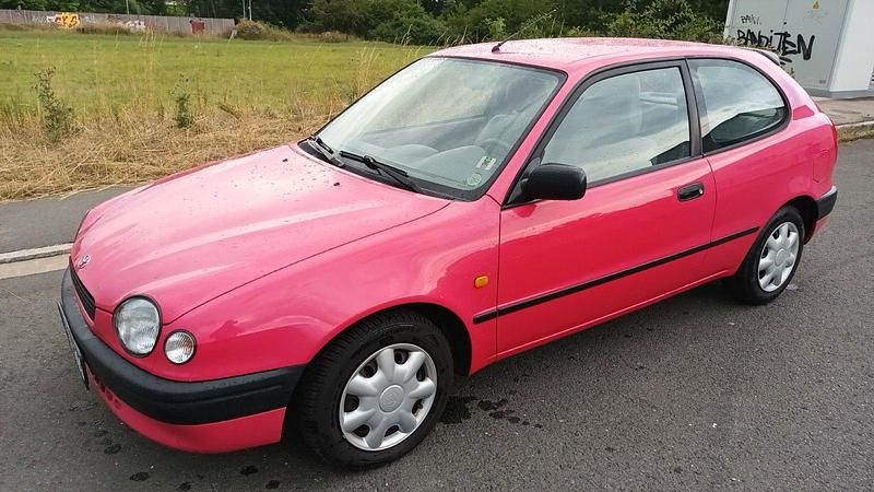 Rot Gebraucht 1998 Toyota Corolla Limousine | 2.650 € (Guter Preis) - Bild 1/4