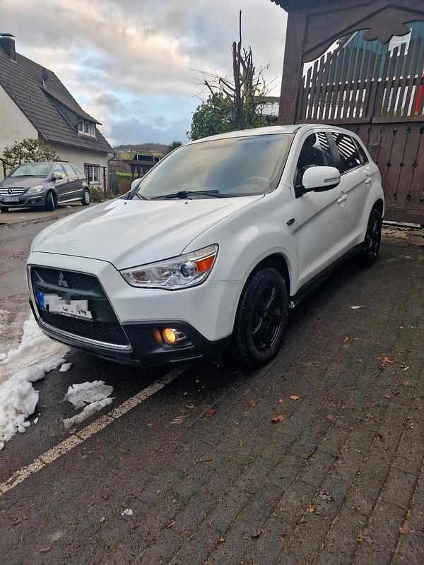 Gebraucht Mitsubishi ASX 150 PS (110 kW) 2011 Weiß SUV