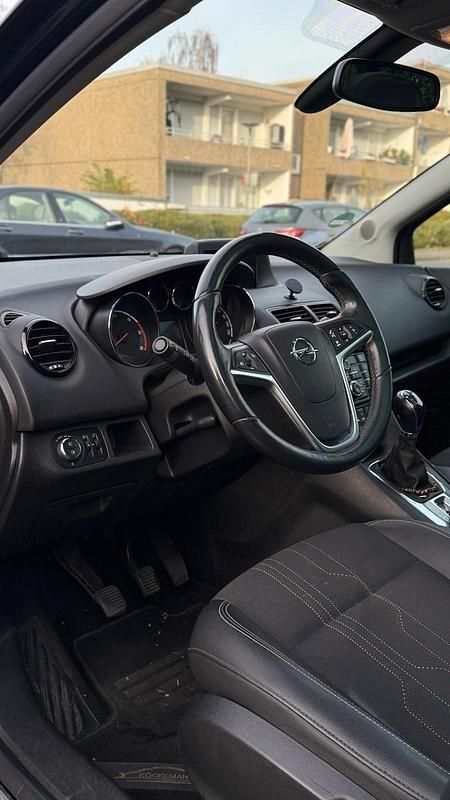 Gebraucht Opel Meriva 110 PS (80 kW) 2012 Schwarz Van / Kleinbus