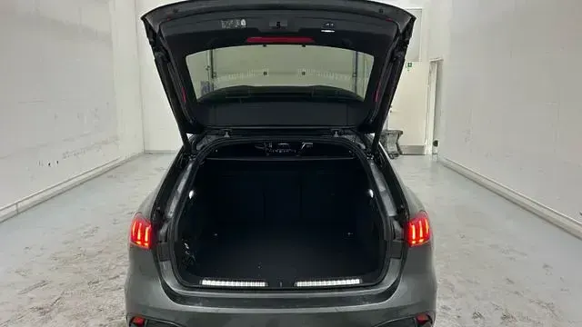 Second-hand Audi A5 S-line plus 204 CP (150 kW) 2025 Gri Break