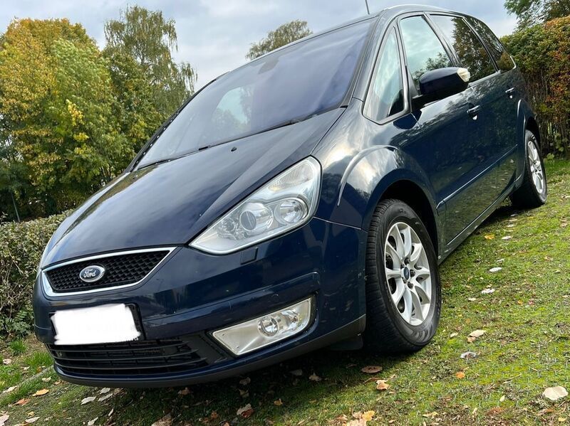 Blau Gebraucht 2009 Ford Galaxy Van / Kleinbus | 6.990 € (Etwas zu teuer) - Bild 1/4