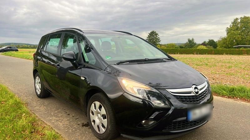 Schwarz Gebraucht 2013 Opel Zafira Limousine | 4.500 € (Guter Preis) - Bild 1/4