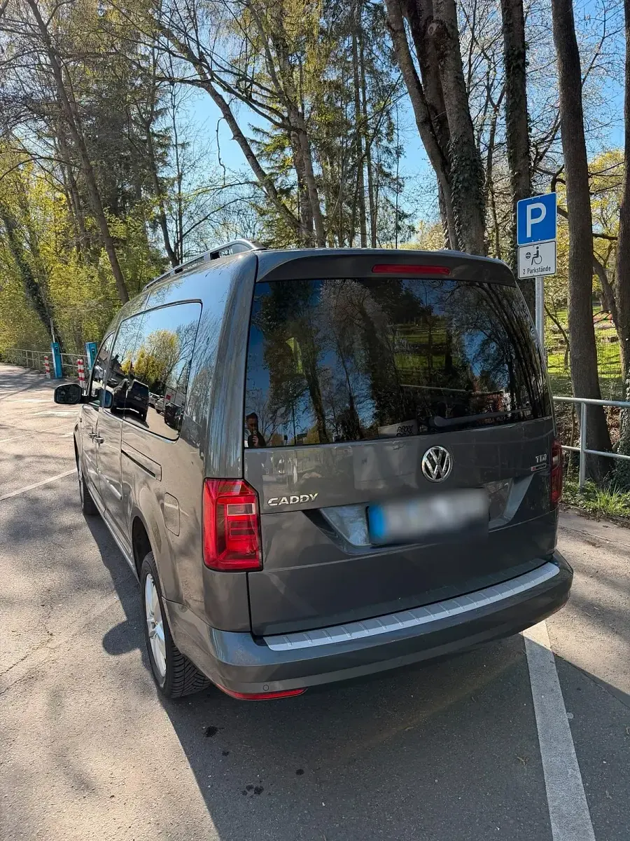 Gebraucht VW Caddy Trendline 122 PS (89 kW) 2017 Grau Van / Kleinbus