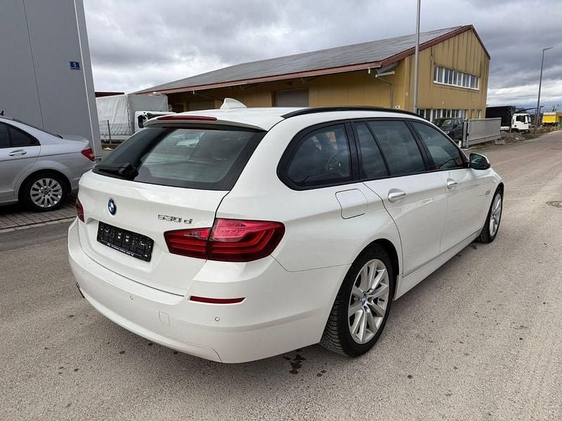 Gebraucht BMW 530 Performance 258 PS (189 kW) 2015 Weiß Kombi