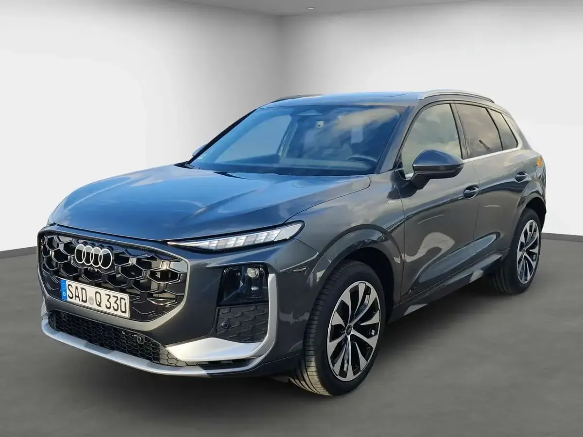 Gebraucht Audi Q3 S-Line 150 PS (110 kW) 2025 Daytonagrau perfeffekt SUV