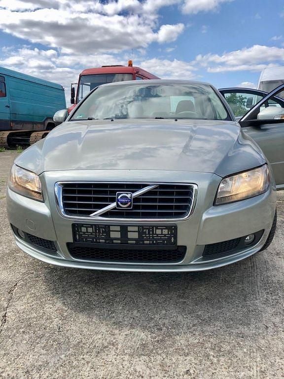 Grau Gebraucht 2006 Volvo S80 Limousine | 5.500 € (Fairer Preis) - Bild 1/4