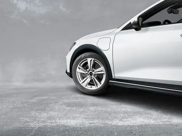 Używany Audi A3 204 KM (150 kW) 2025 Biały Sedan/Limuzyna