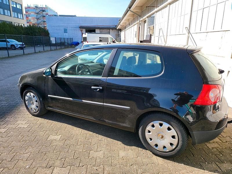 Gebraucht VW Golf V 75 PS (55 kW) 2004 Schwarz Kleinwagen