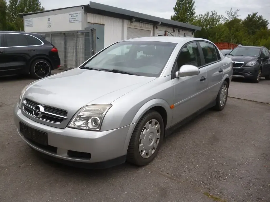 Gebraucht Opel Vectra Comfort 122 PS (89 kW) 2002 Silber Limousine