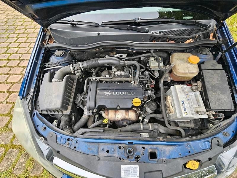 Blau Gebraucht 2006 Opel Astra Kleinwagen | 700 € (Superpreis) - Bild 1/4