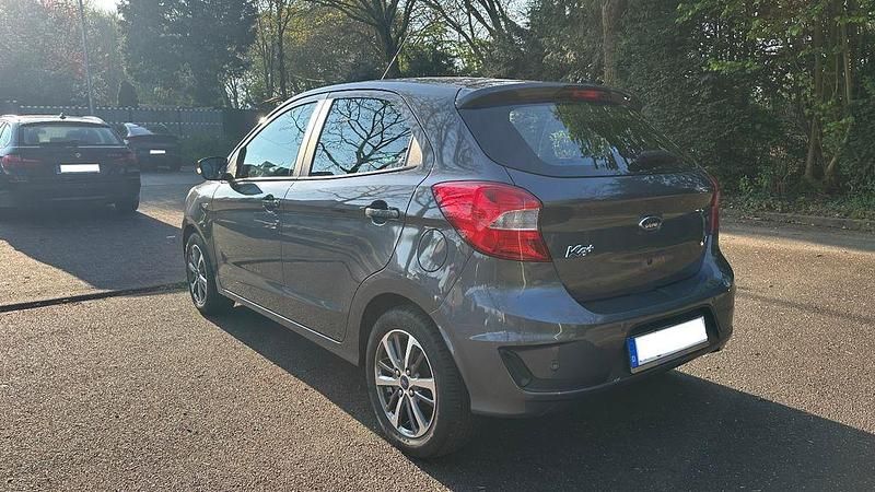 Gebraucht Ford Ka Cool & Connect 86 PS (63 kW) 2019 Grau Limousine
