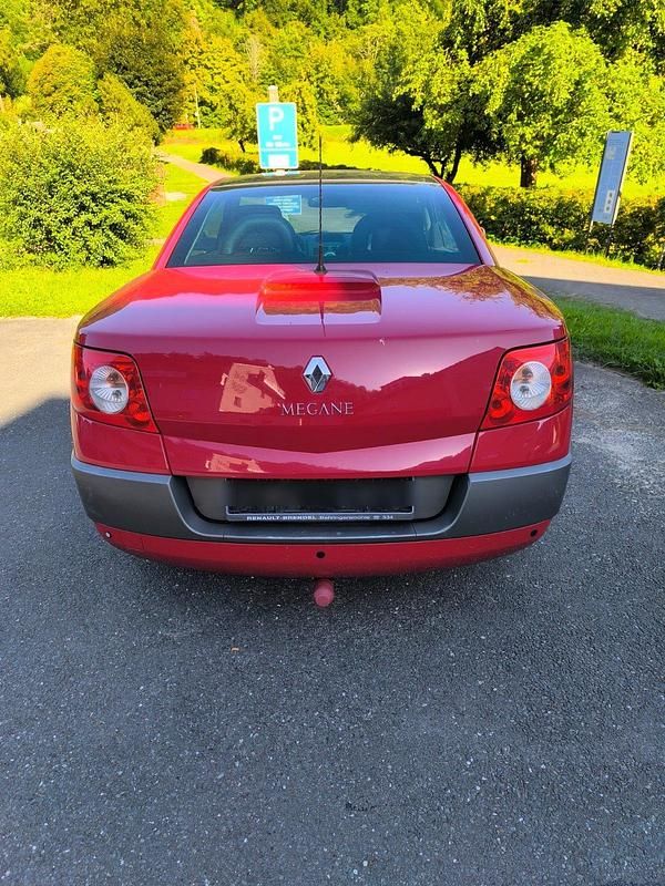 Rot Gebraucht 2004 Renault Mégane Cabriolet Cabrio | 1.899 € (Guter Preis) - Bild 1/4