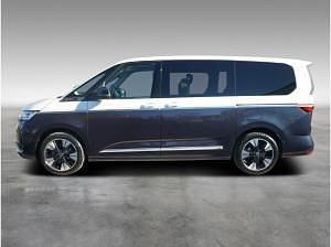Neu VW Multivan Life 150 PS (110 kW) 2026 Weiß (candyweiß/ starlight blue metallic) Van