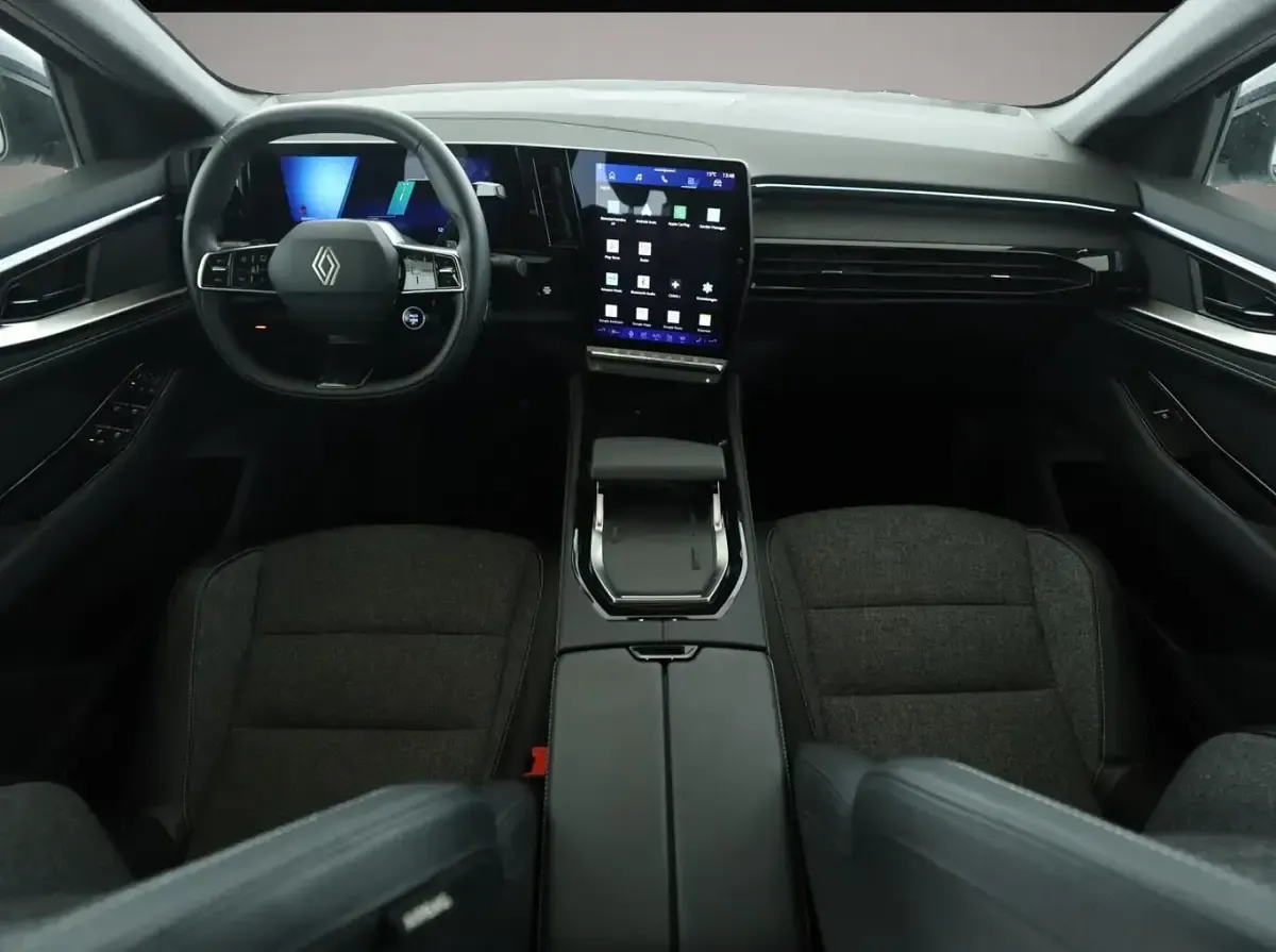 Gebraucht Renault Rafale Techno 131 PS (96 kW) 2025 Manufacturer SUV