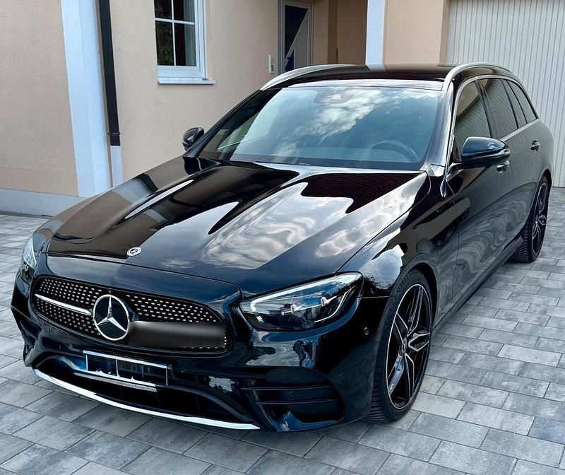 Gebraucht 2020 Mercedes E220 AMG Kombi | 35.900 € (Etwas zu teuer) - Bild 1/4