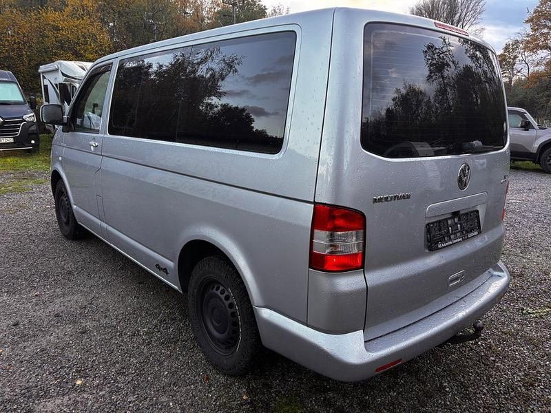 Gebraucht VW T5 131 PS (96 kW) 2006 Silber Van