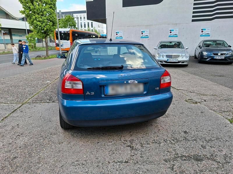 Gebraucht Audi A3 125 PS (91 kW) 2002 Blau Kleinwagen