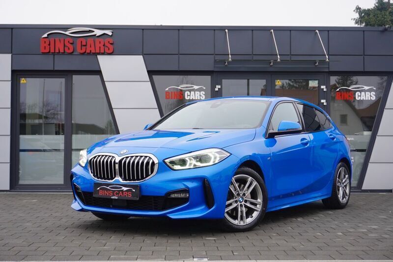 Blau Gebraucht 2021 BMW 118 Shadowline Kleinwagen | 24.990 € (Fairer Preis) - Bild 1/4