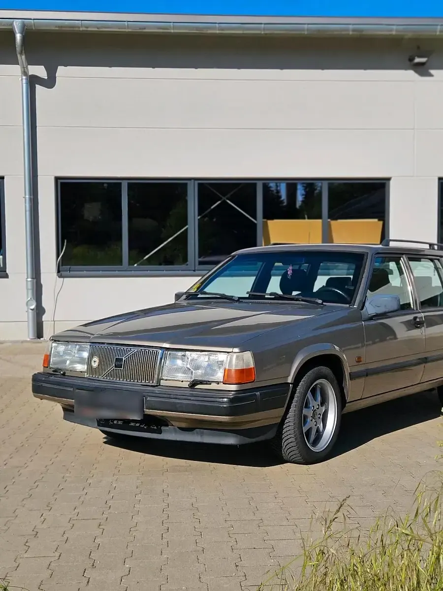Gebraucht Volvo 940 122 PS (89 kW) 1994 Gold Kombi
