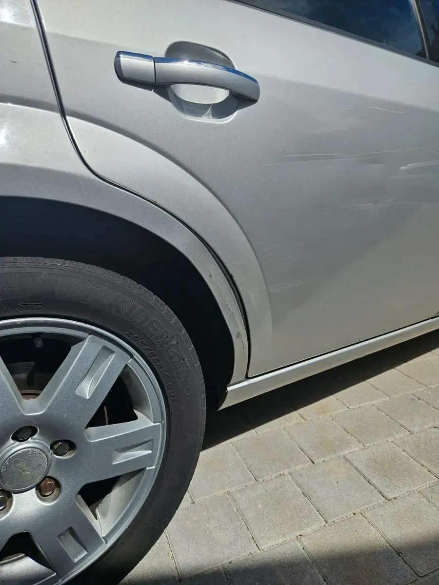 Gebraucht Ford Mondeo Ghia 140 PS (102 kW) 2006 Silber Kombi