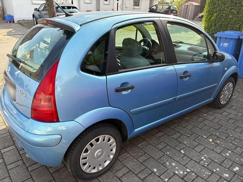 Gebraucht Citroën C3 Comfort 73 PS (53 kW) 2005 Blau Kleinwagen