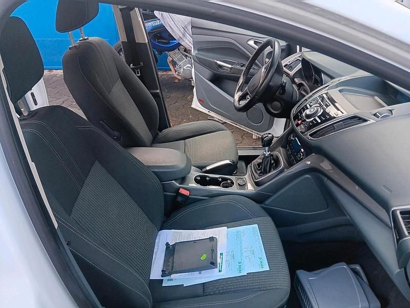 Gebraucht Ford C-MAX 163 PS (119 kW) 2014 Weiß Van / Kleinbus