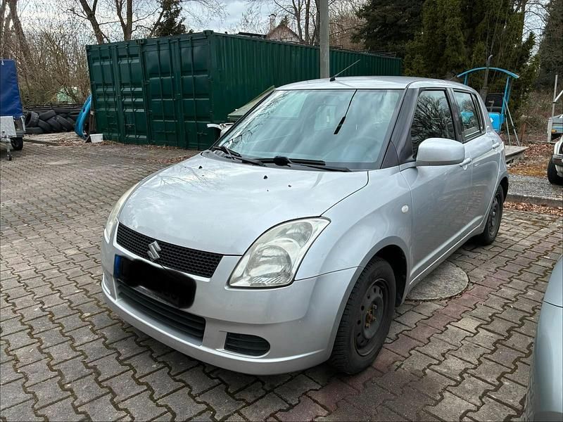 Gebraucht Suzuki Swift 92 PS (67 kW) 2005 Silber Kleinwagen